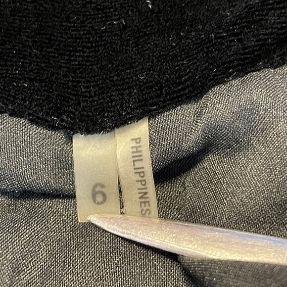 Tahari Black Velvet Embroidered Trim Cropped Ruffle Hem Evening Dressy Jacket 6 - Picture 11 of 14